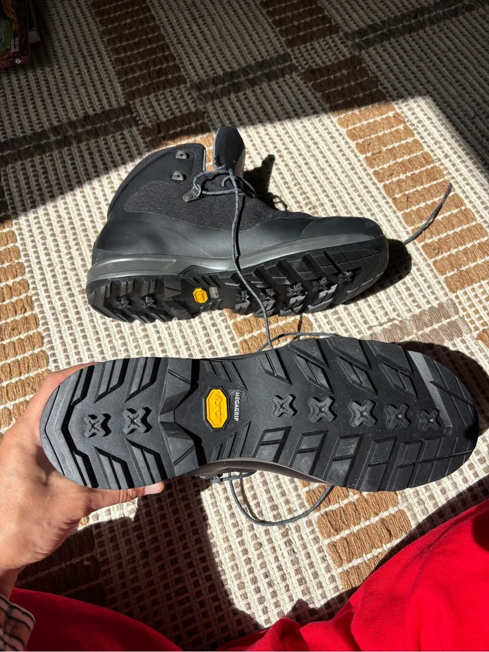 Arc'teryx Black Men's Hiking Boots